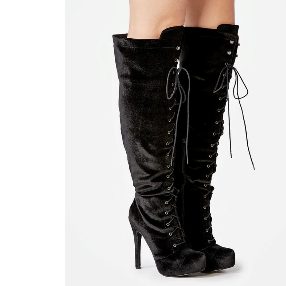 Brand New Winter Fashion Knee High Heeled Boot